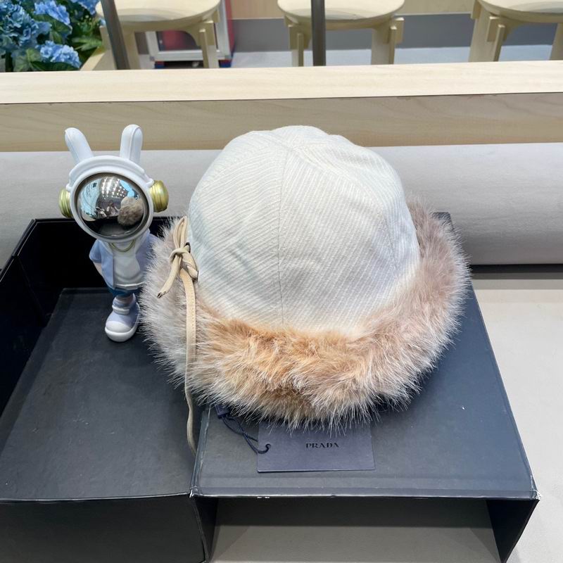 Prada hat (498)
