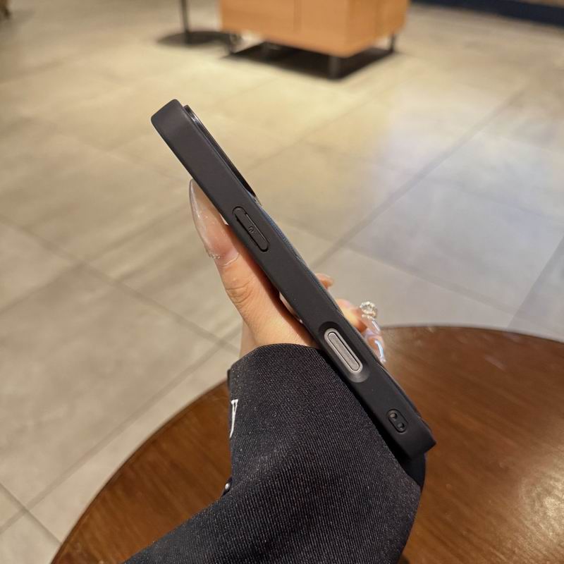 Prada iPhone 17-17Pro Max 41 (4)