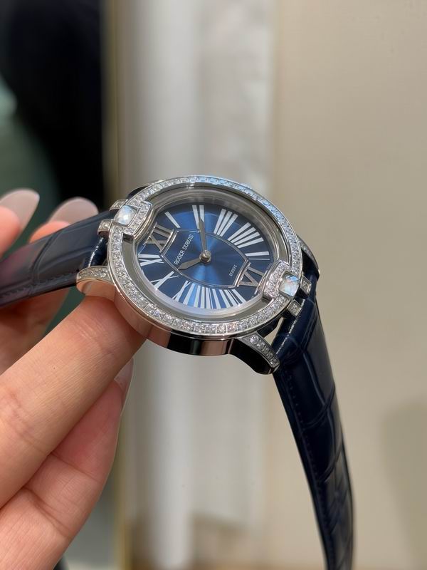 Roger Dubuis 35mm 17 (3)