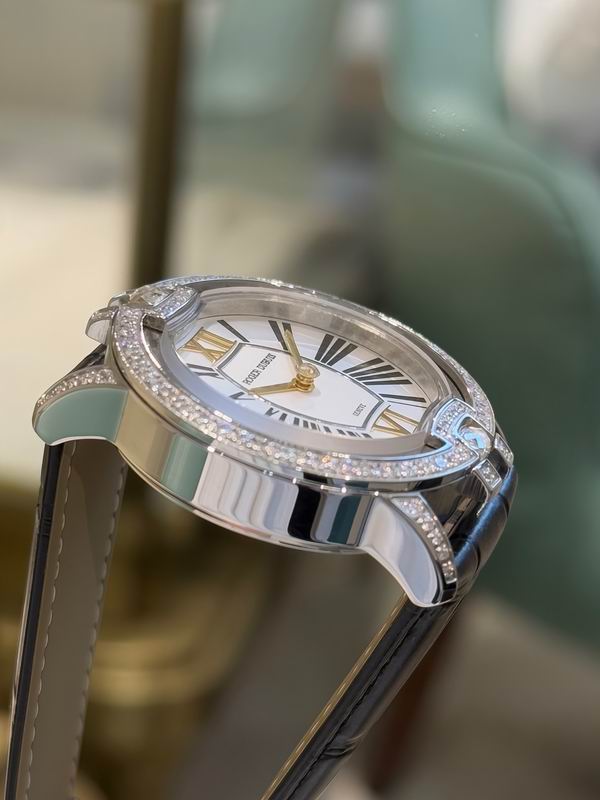 Roger Dubuis 35mm 17 (6)