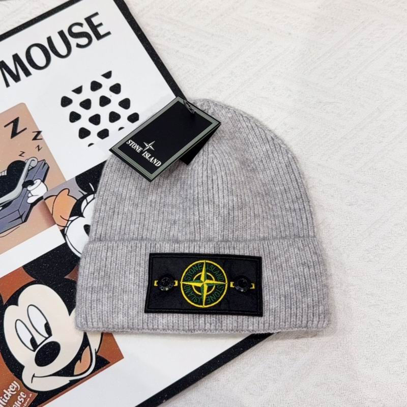 Stone Island hat (132)