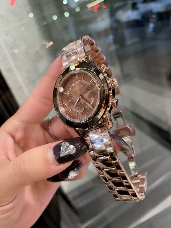 Swarovski 39mm 11 (15)