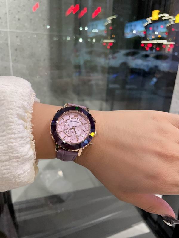 Swarovski 39mm 11 (19)