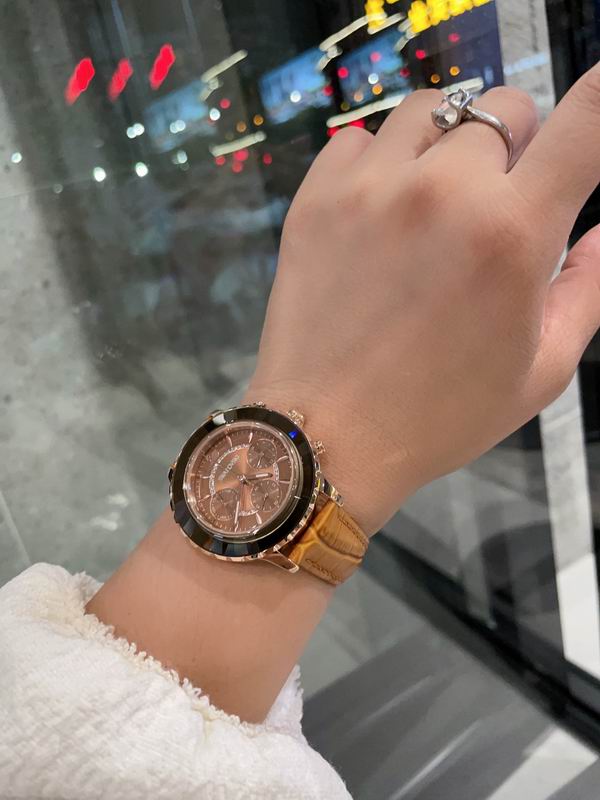 Swarovski 39mm 11 (30)