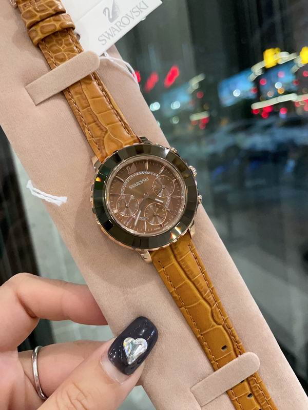 Swarovski 39mm 11 (34)