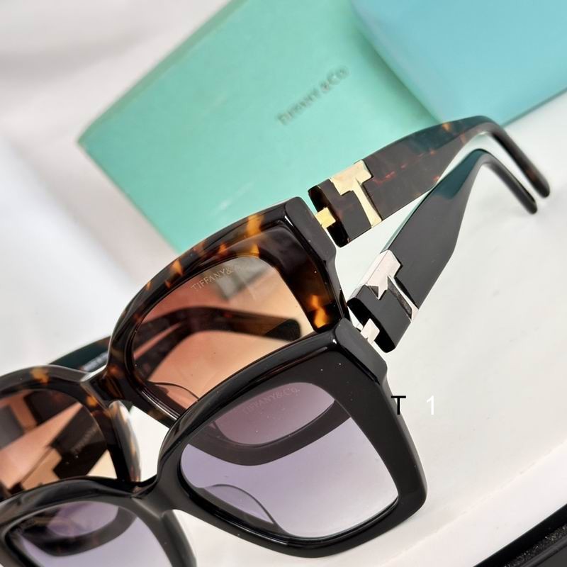 Tiffany CO TF4239U 52 17-140 E07