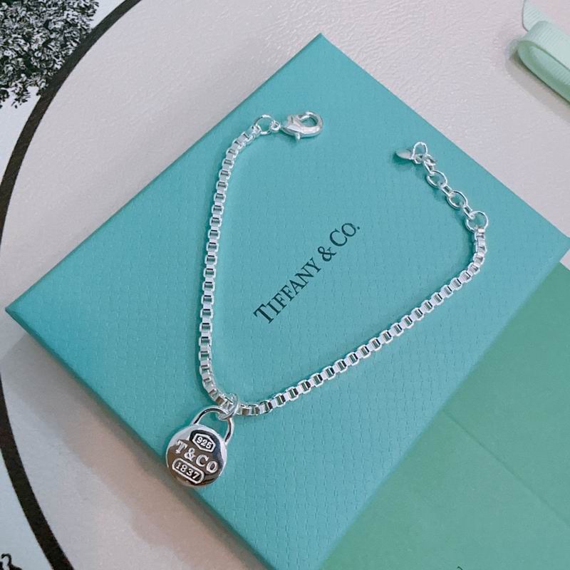 Tiffany bracelet 09yxx110 (6)