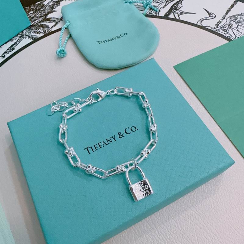 Tiffany bracelet 09yxx31 (4)