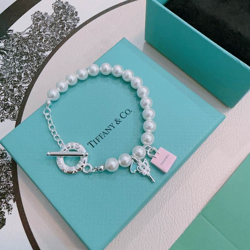 Tiffany bracelet 09yxx40 (1)