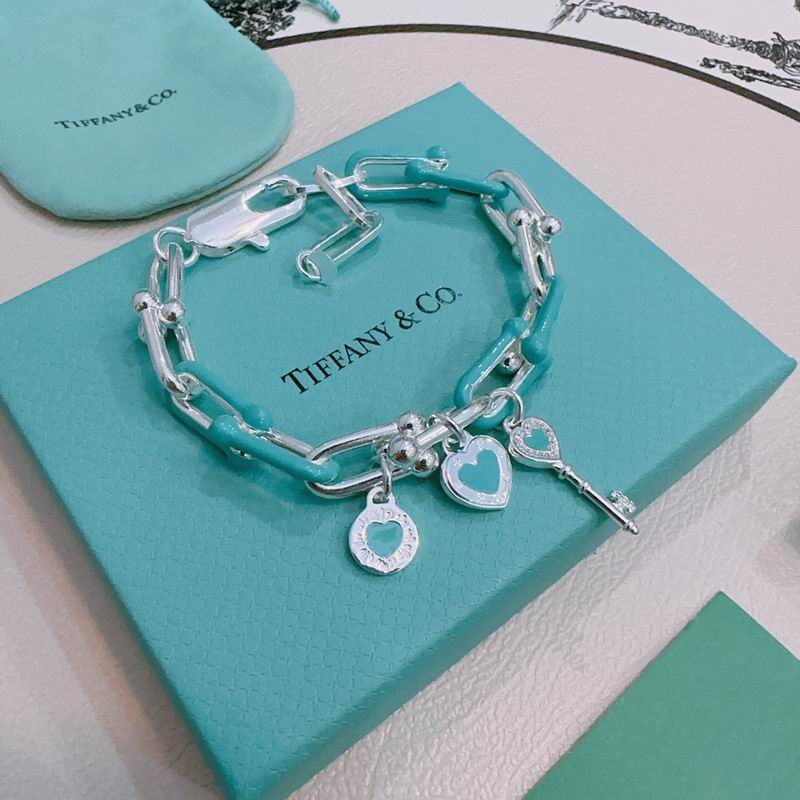 Tiffany bracelet 09yxx60 (1)