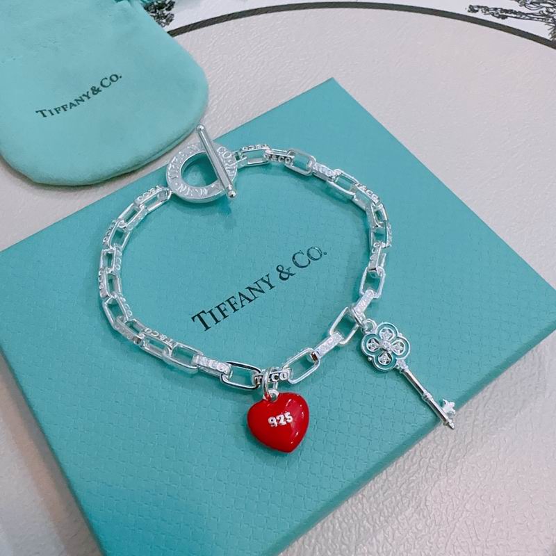 Tiffany bracelet 09yxx62 (6)