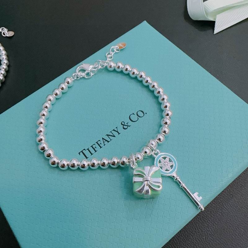 Tiffany bracelet 09yxx78 (5)