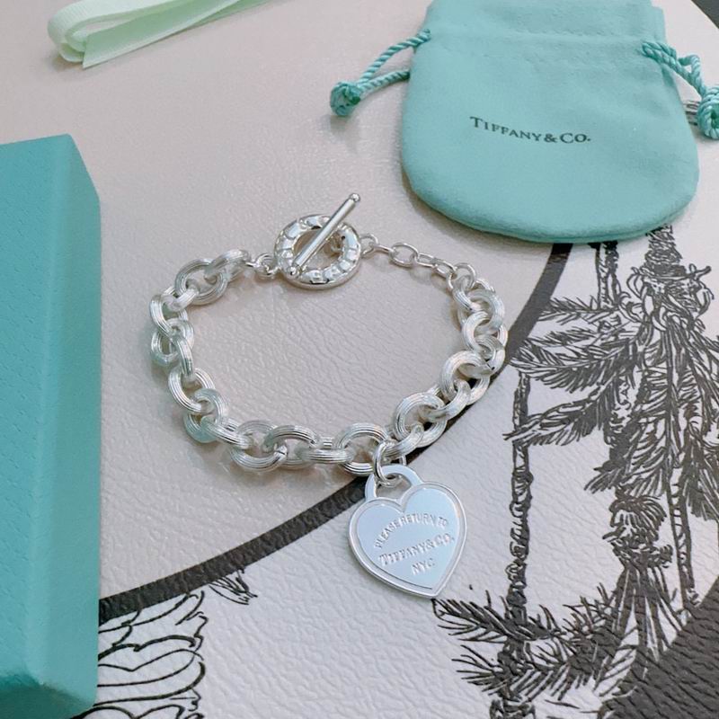 Tiffany bracelet 09yxx81 (5)