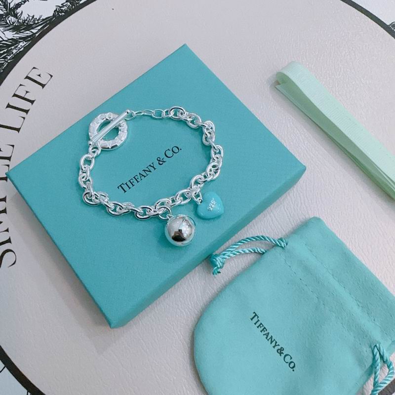 Tiffany bracelet 09yxx82 (1)