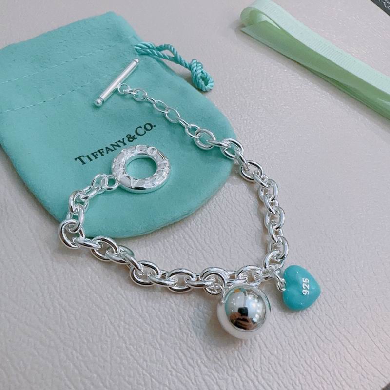 Tiffany bracelet 09yxx82 (5)