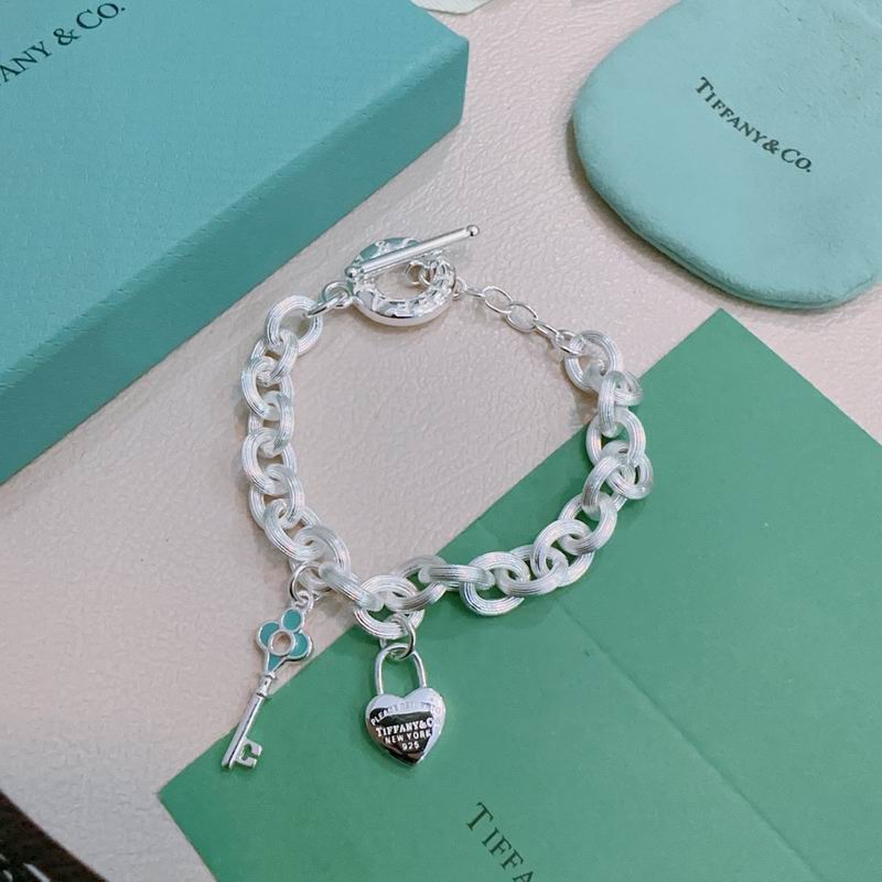 Tiffany bracelet 09yxx94 (1)