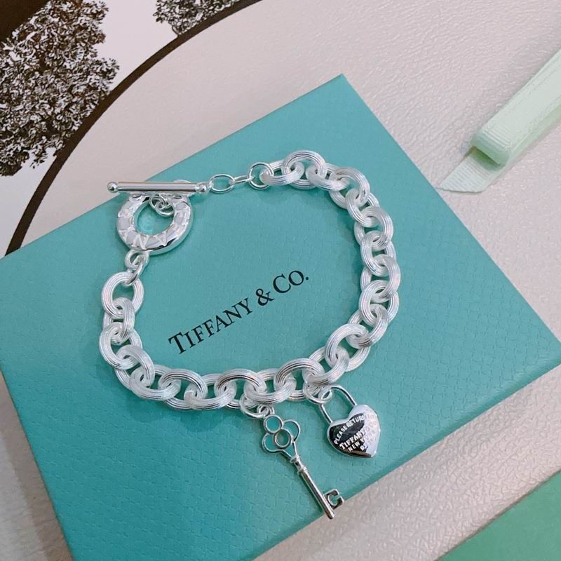 Tiffany bracelet 09yxx94 (2)