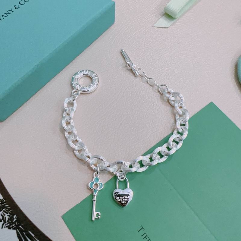 Tiffany bracelet 09yxx94 (3)