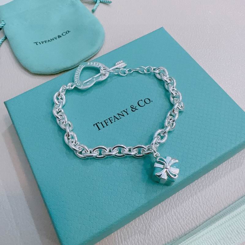Tiffany bracelet 10yxx221 (1)