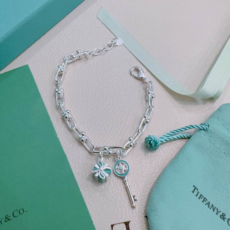 Tiffany bracelet 10yxx240 (6)