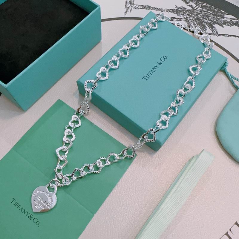 Tiffany necklace 09yxx70 (1)