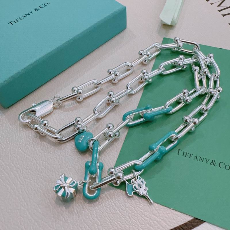Tiffany necklace 10yxx77 (1)