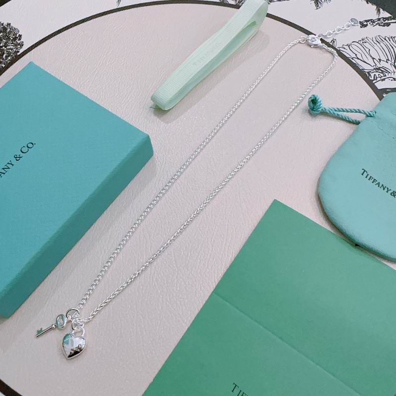 Tiffany necklace 10yxx96 (2)