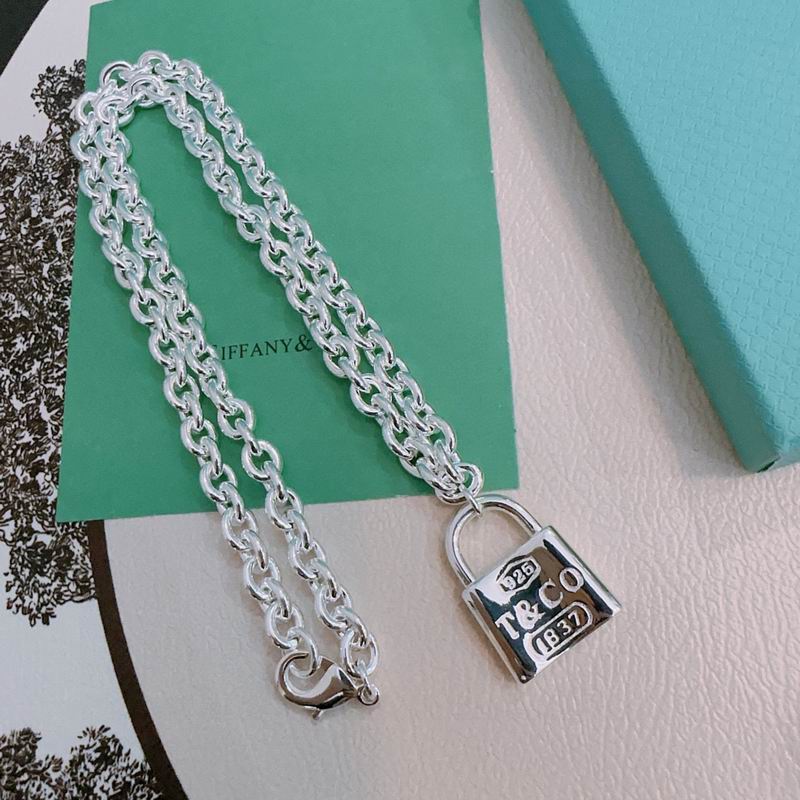 Tiffany necklace 11yxx163 (1)