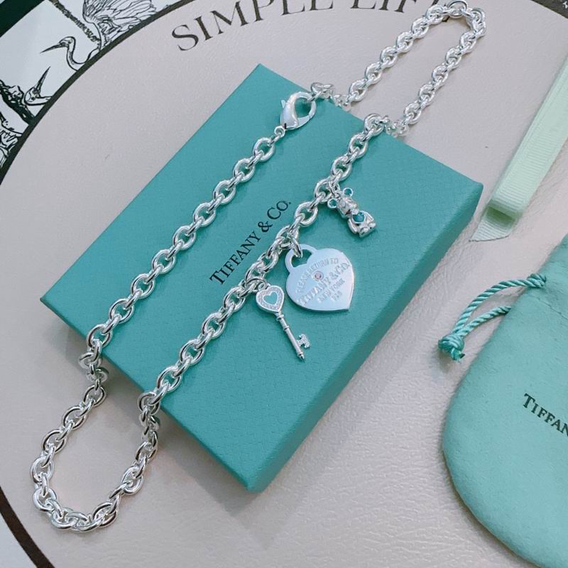 Tiffany necklace 11yxx165 (1)
