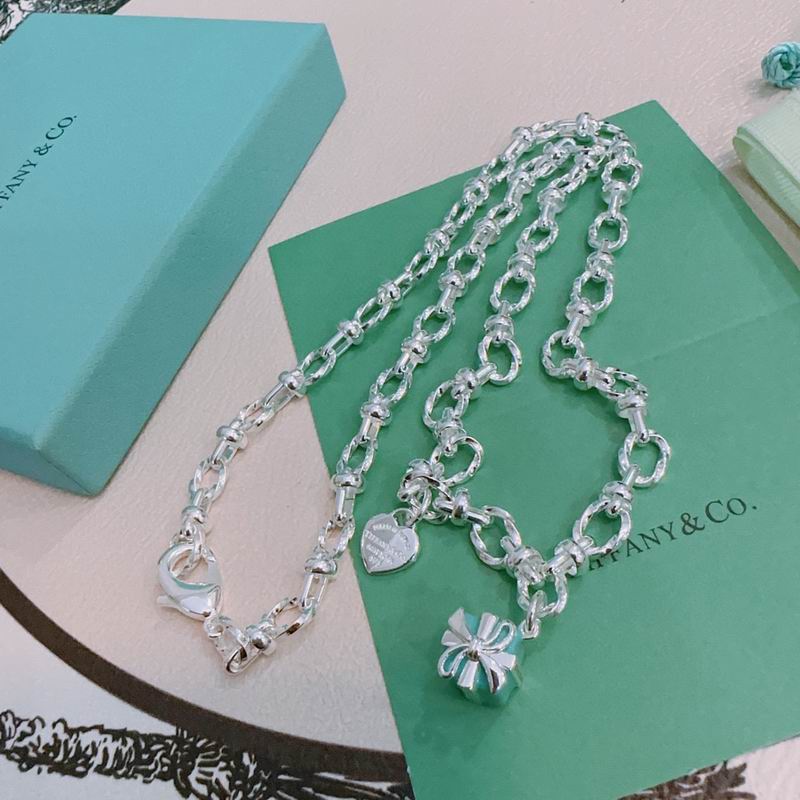 Tiffany necklace 11yxx178 (4)