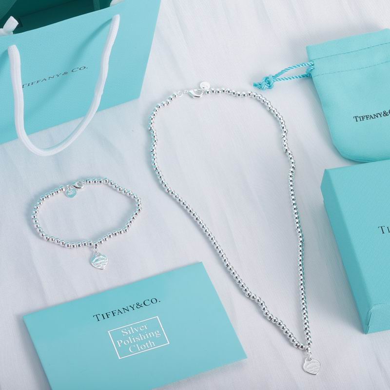 Tiffany suits 09yxx01 (1)