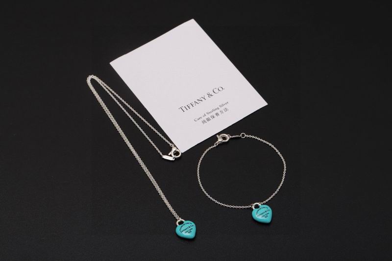 Tiffany suits 11yxx09 (1)