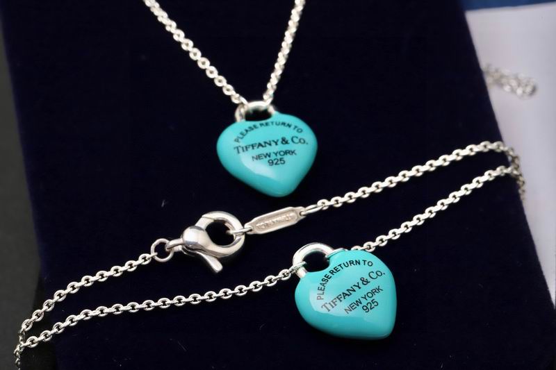 Tiffany suits 11yxx09 (3)