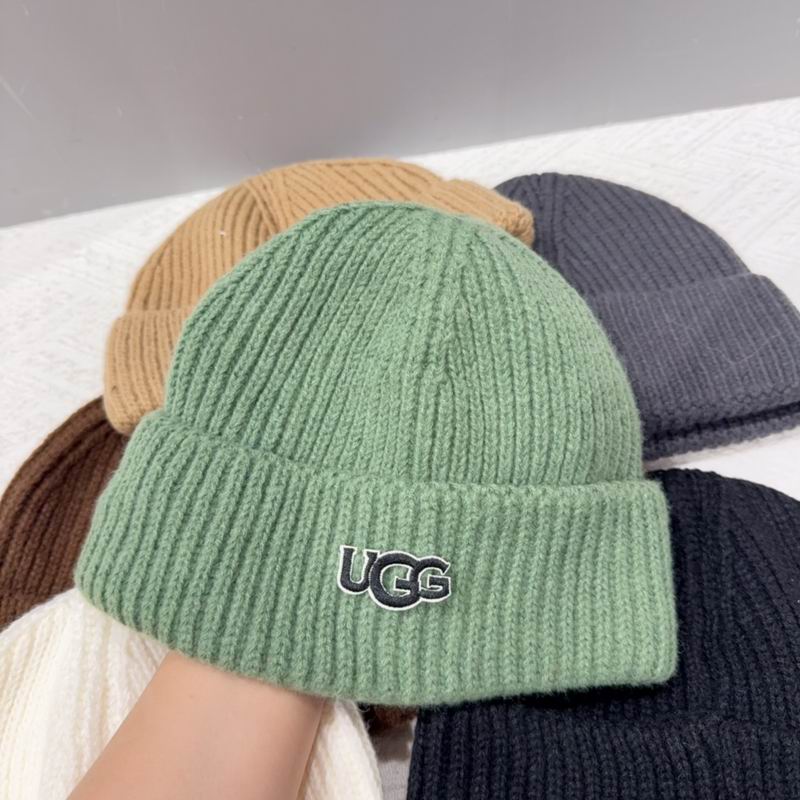 UGG hat (2194)