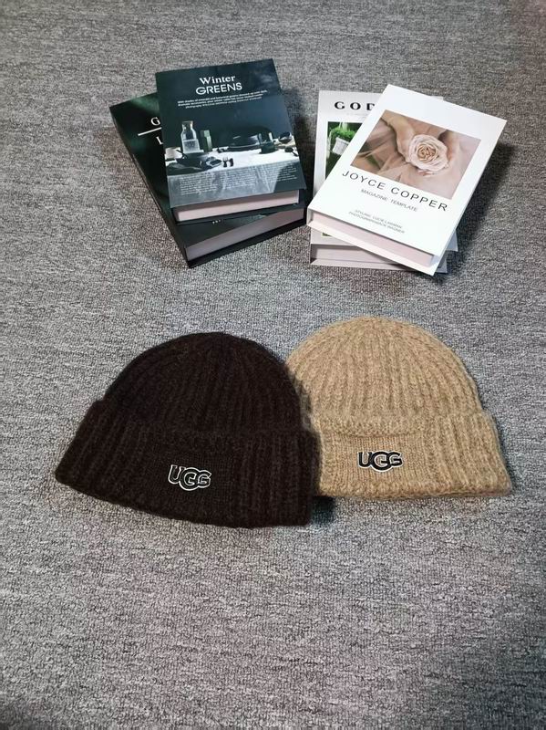 UGG hat dx (558)