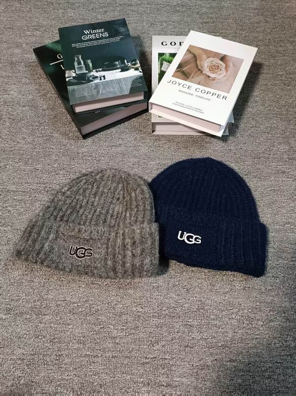 UGG hat dx (560)