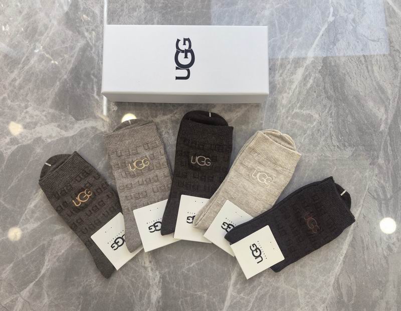 UGG socks (20)