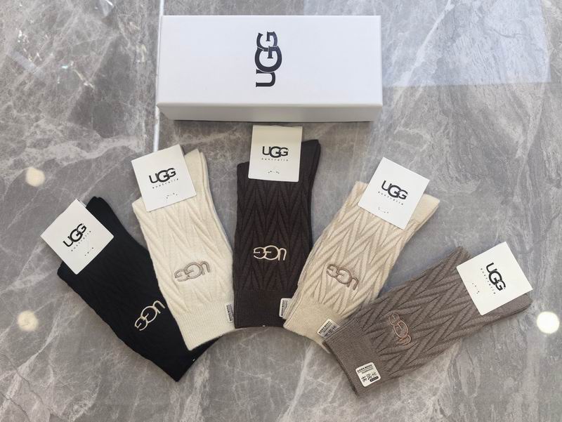 UGG socks (26)