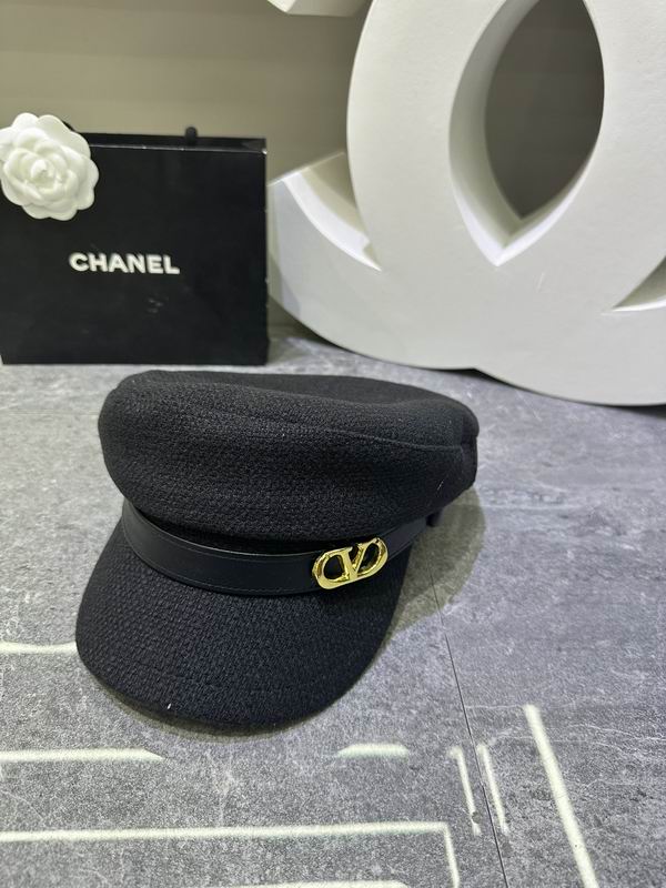 Valentino Cap dx (153)