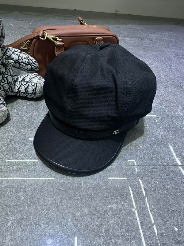 Valentino Cap dx (236)