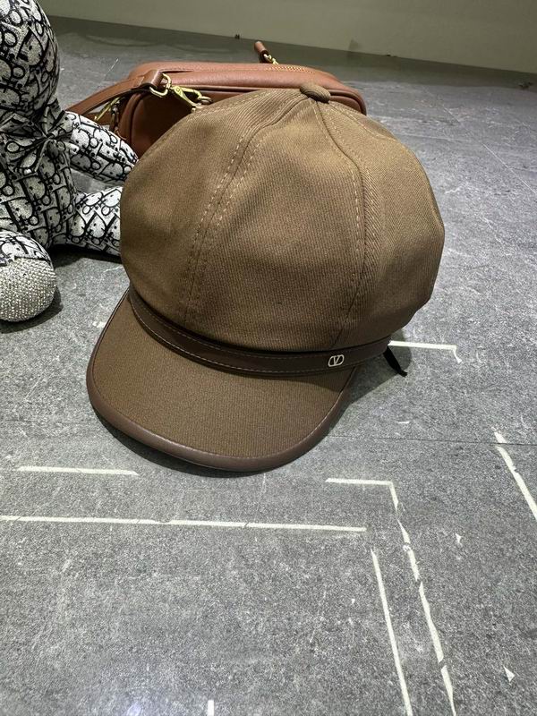 Valentino Cap dx (239)