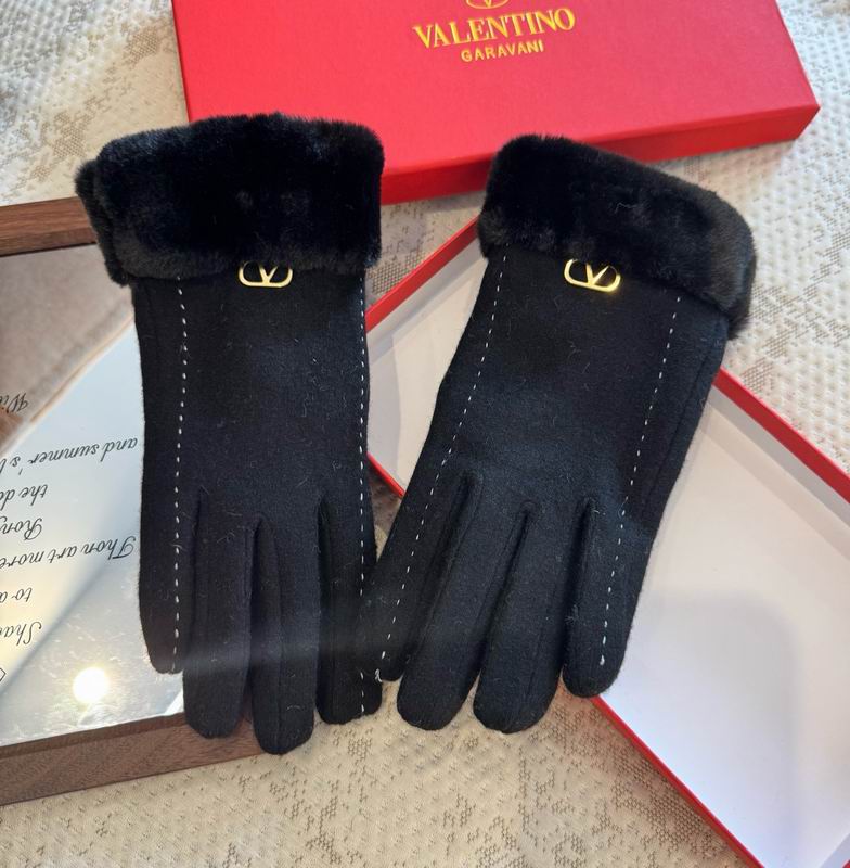 Valentino Gloves 19 (17)