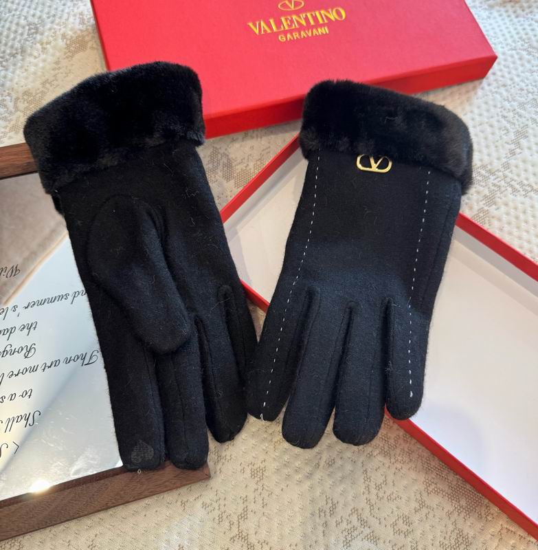 Valentino Gloves 19 (19)