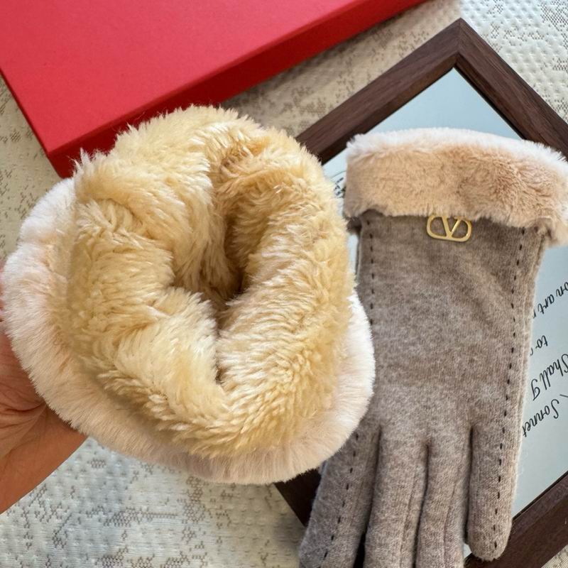 Valentino Gloves 19 (26)