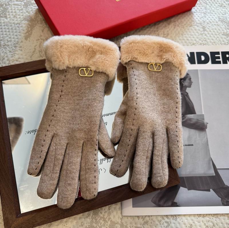 Valentino Gloves 19 (27)