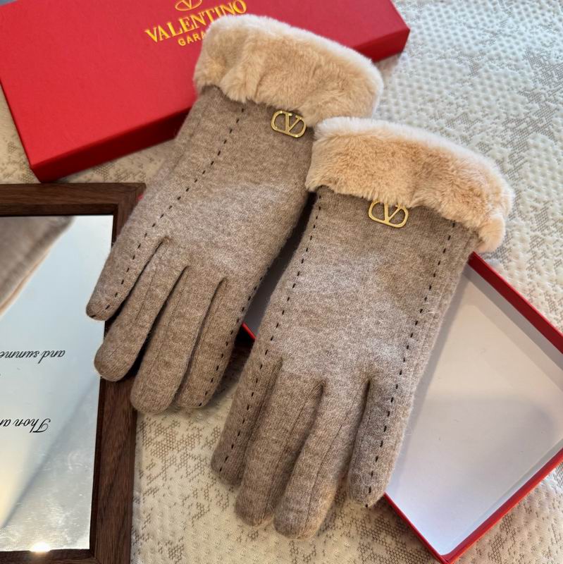 Valentino Gloves 19 (28)