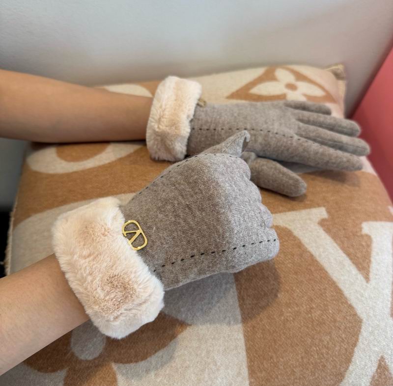 Valentino Gloves 19 (33)