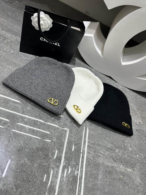 Valentino hat dx (361)