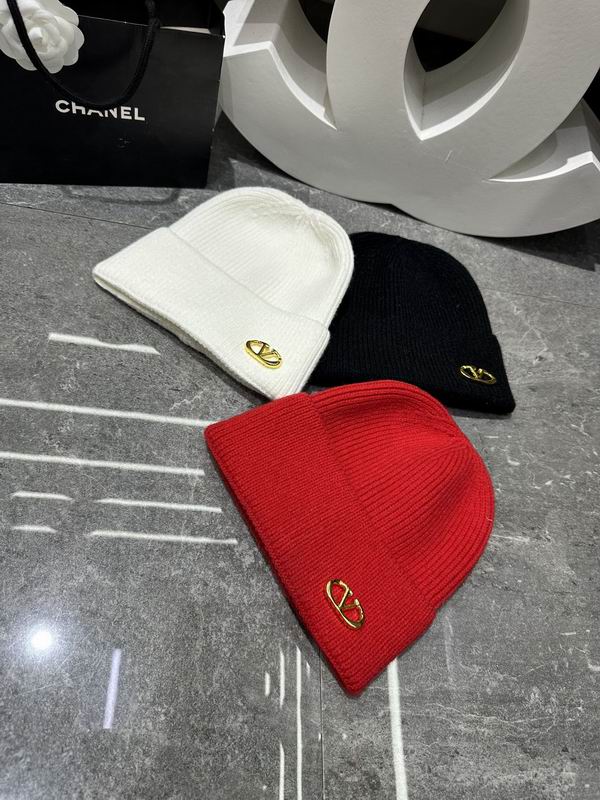 Valentino hat dx (363)