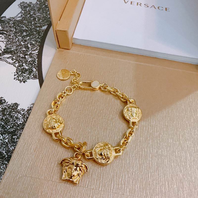 Versace bracelet lyx320 (3)